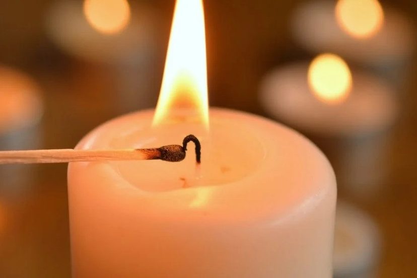 Kerze im Advent